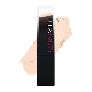 HUDA BEAUTY FauxFilter Skin Finish Buildable Coverage Foundation Stick - VANILLA